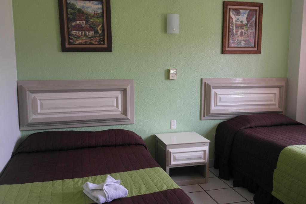 Hotel El Roble Tuxtla Gutiérrez Exterior foto